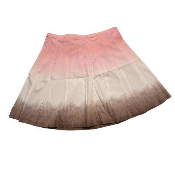 Daisy Funetes Skirt - Picture 3 of 3